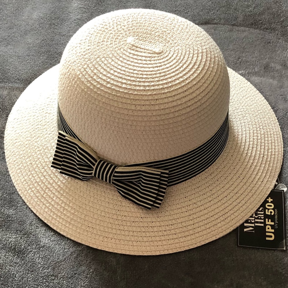 NWT Magid Bucket Hat In Black & White